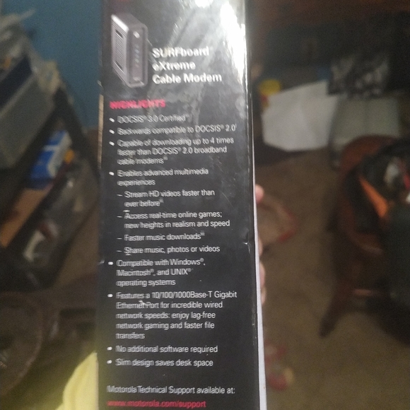 MOTOROLA SURFBOARD SB6121 DOCSIS 3.0 MODEM + Netg - Picture 2 of 5
